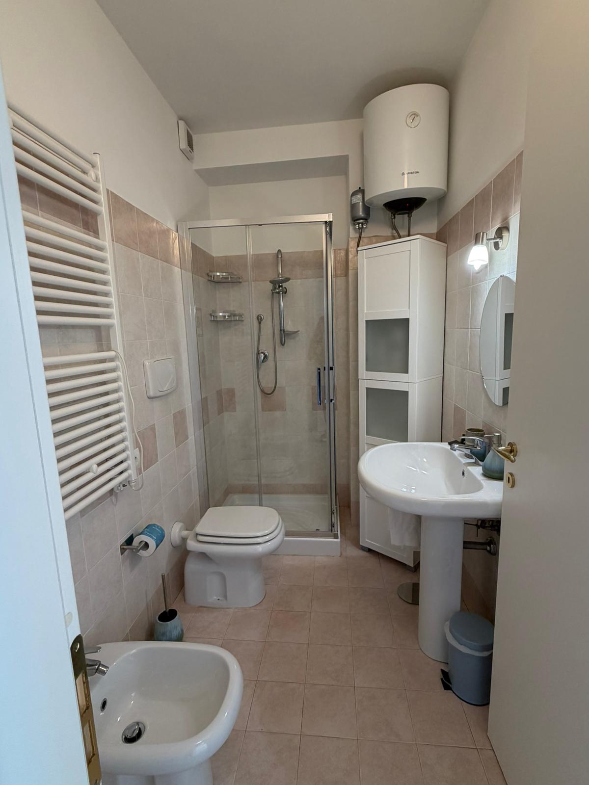 Bagno con doccia e bidè - appartamento Tramonto dorato, Maremma Grosseto